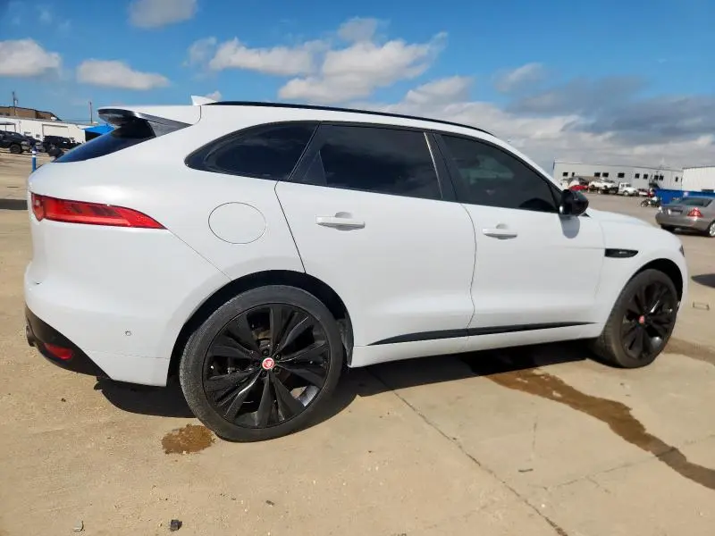 2018 JAGUAR F-PACE R - SPORT  