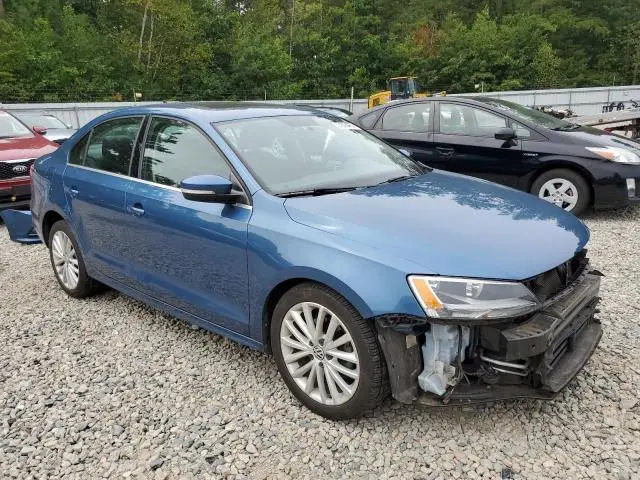2015 VOLKSWAGEN JETTA SE  