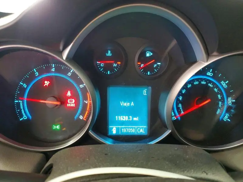 2011 CHEVROLET CRUZE LS  