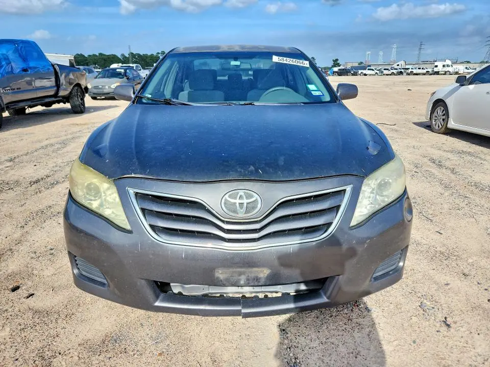 2010 TOYOTA CAMRY LE  