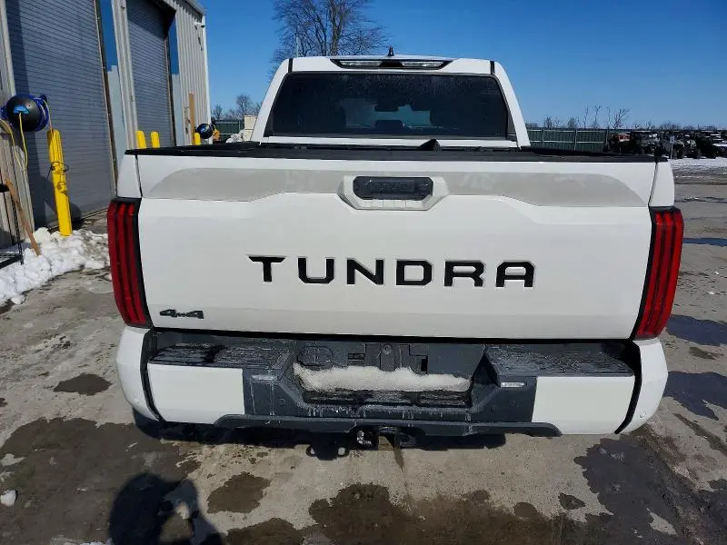 2025 TOYOTA TUNDRA CREWMAX SR  