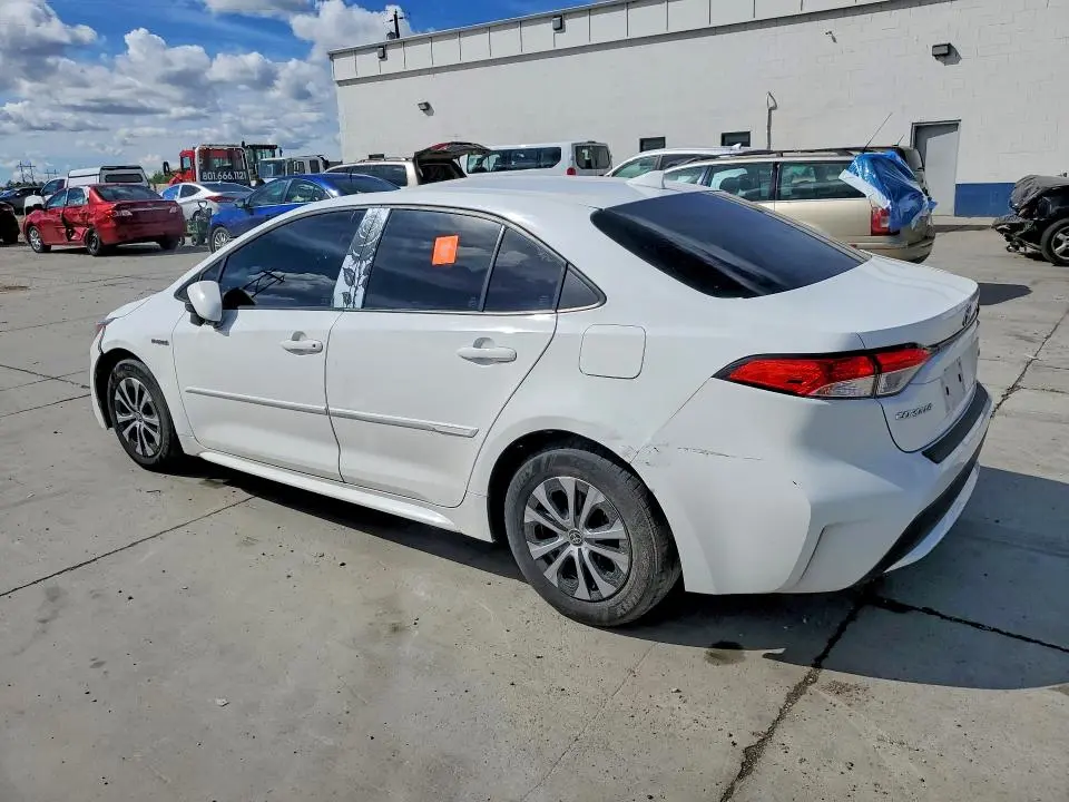 2021 TOYOTA COROLLA LE  