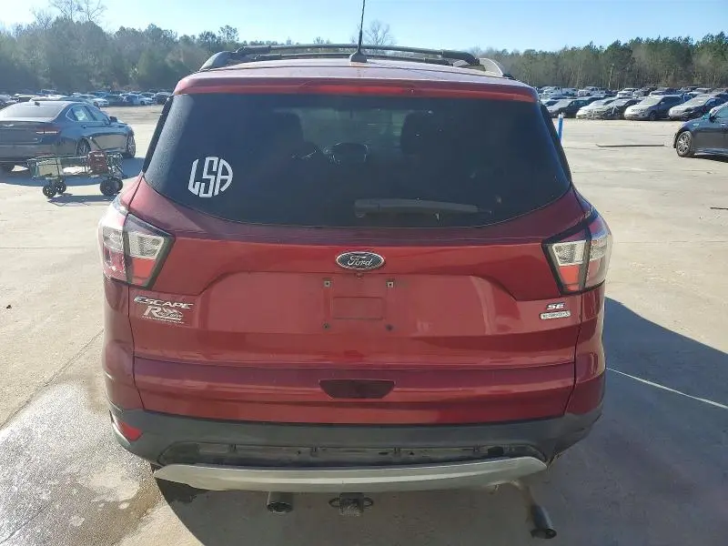 2018 FORD ESCAPE SE  