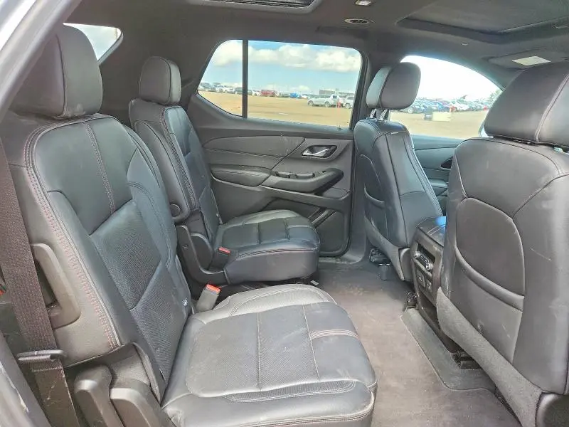 2022 CHEVROLET TRAVERSE RS  