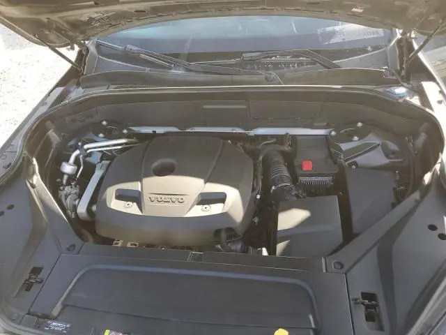 2018 VOLVO XC90 T6  