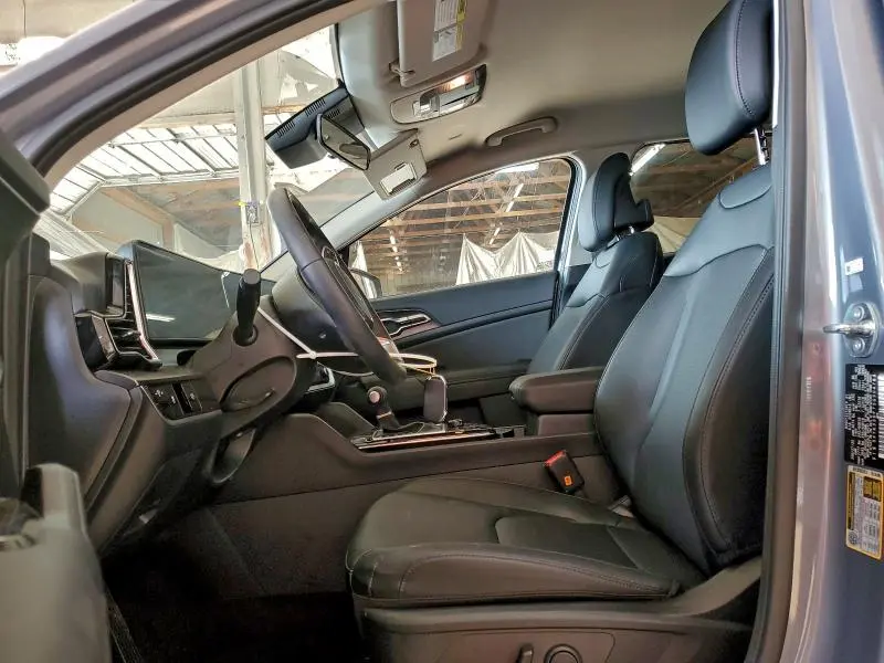 2025 KIA SPORTAGE EX  