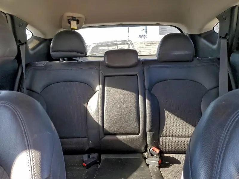 2011 HYUNDAI TUCSON GLS  