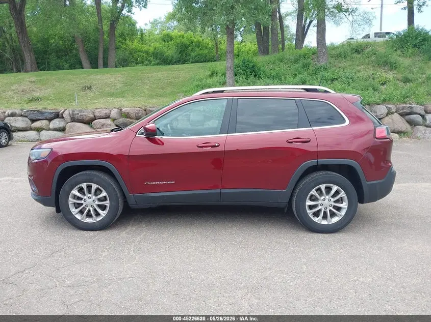 2019 JEEP CHEROKEE LATITUDE 4X4