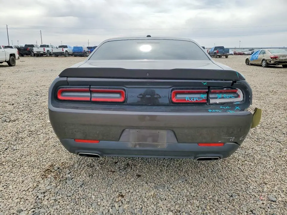 2022 DODGE CHALLENGER SXT  