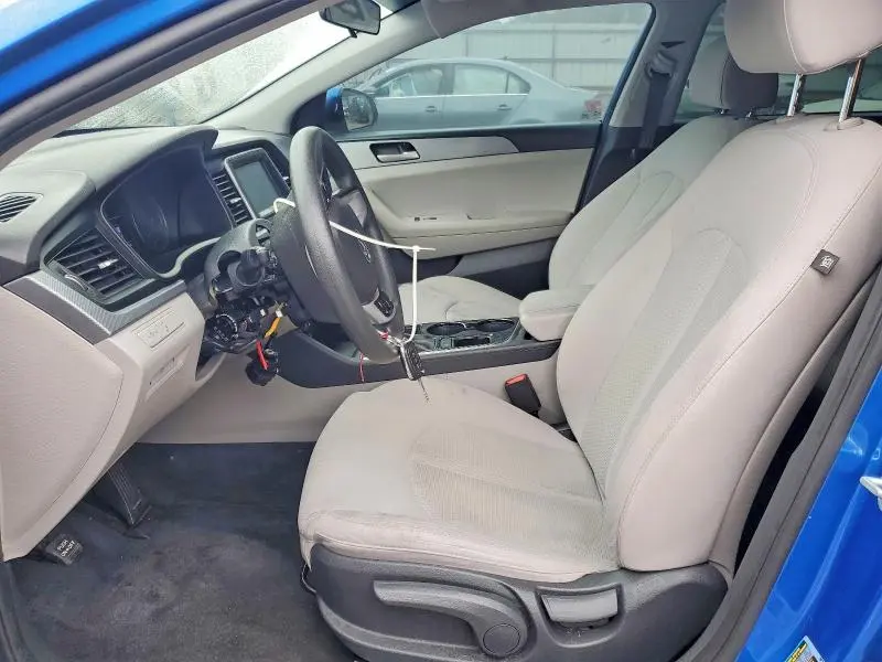 2019 HYUNDAI SONATA SE  