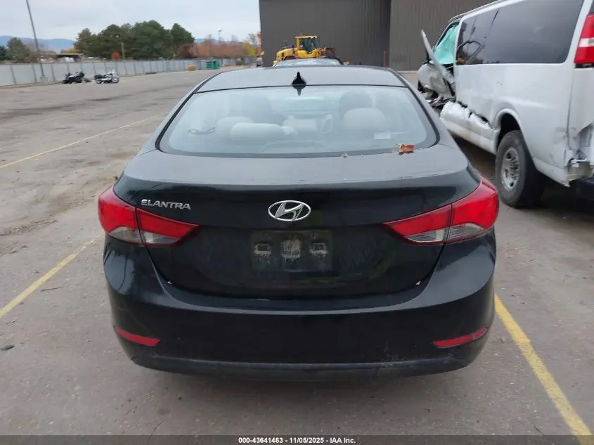 2016 HYUNDAI ELANTRA SE