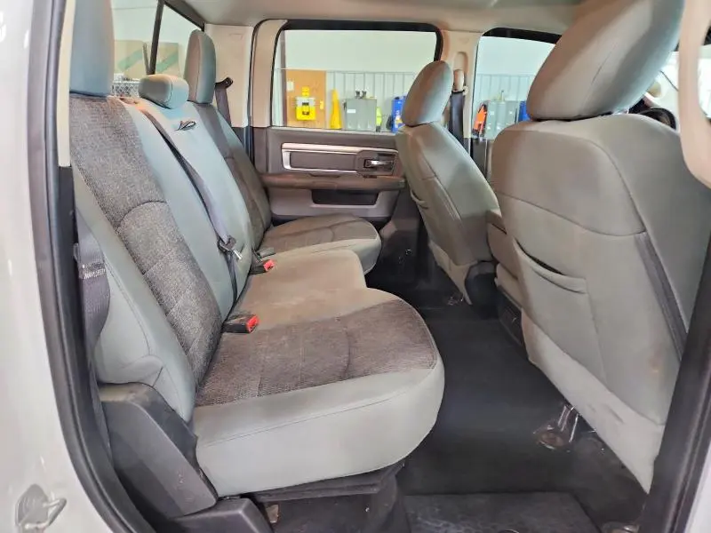 2015 RAM 1500 SLT  