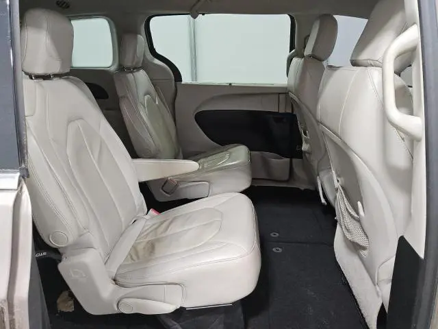 2017 CHRYSLER PACIFICA TOURING L  