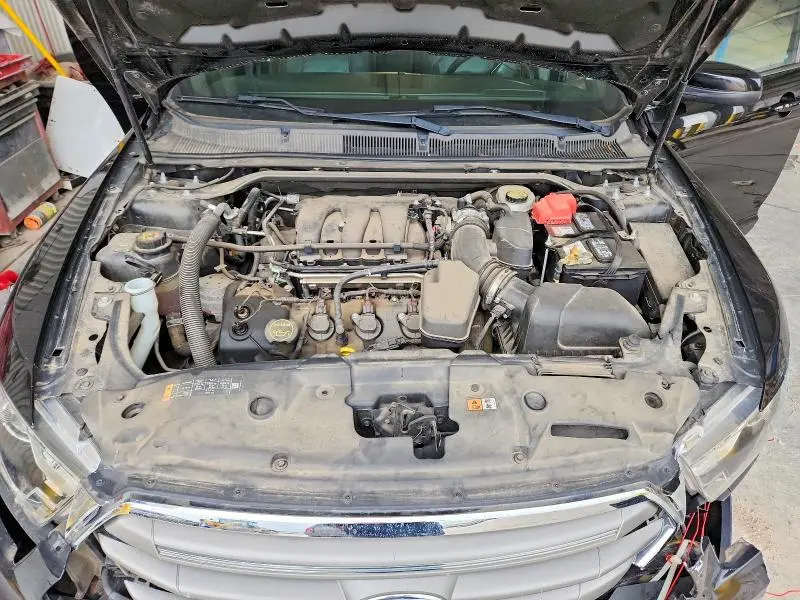 2015 FORD TAURUS SEL  