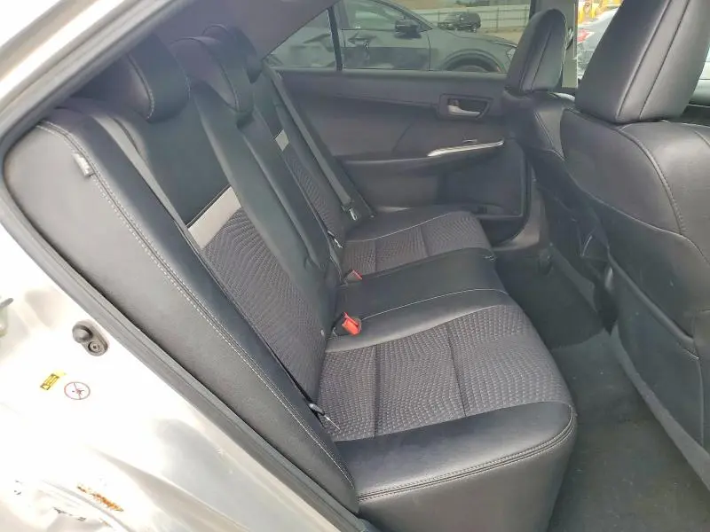 2014 TOYOTA CAMRY SE  