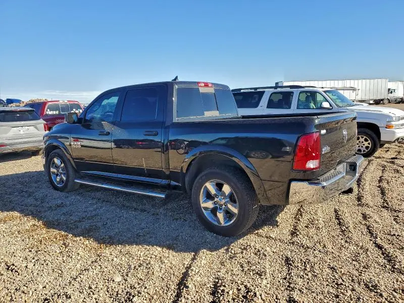 2015 RAM 1500 SLT  