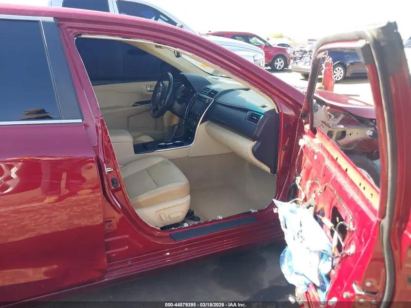 2017 TOYOTA CAMRY XLE