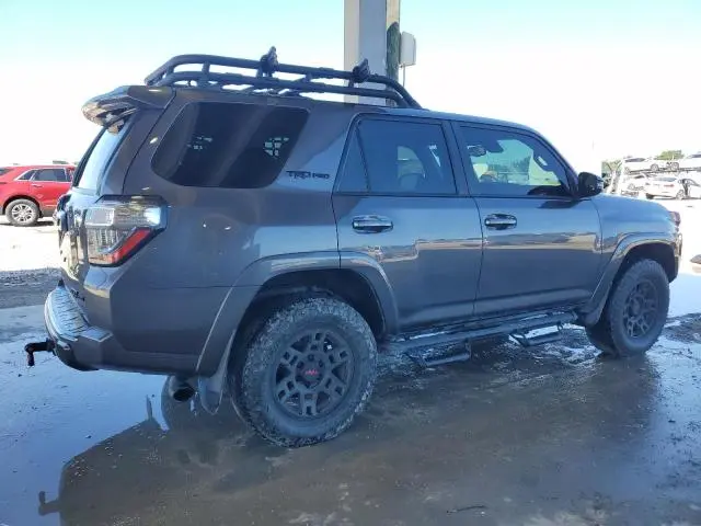 2023 TOYOTA 4RUNNER SE  