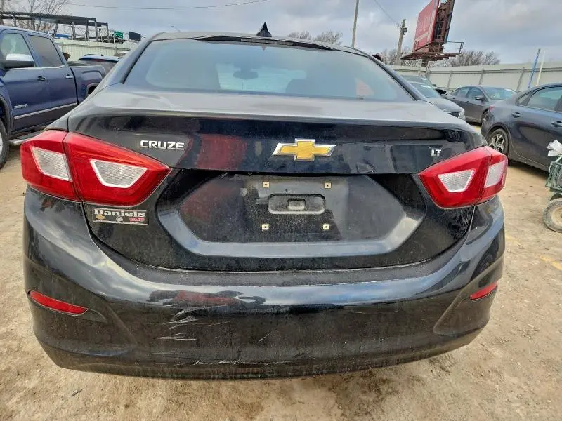 2019 CHEVROLET CRUZE LT  