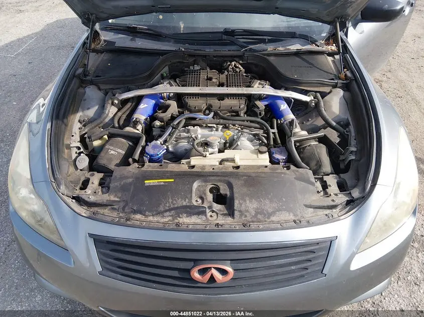2011 INFINITI G37 JOURNEY