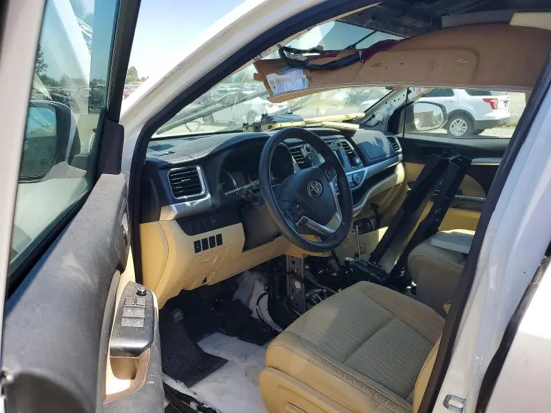 2015 TOYOTA HIGHLANDER LE PLUS  