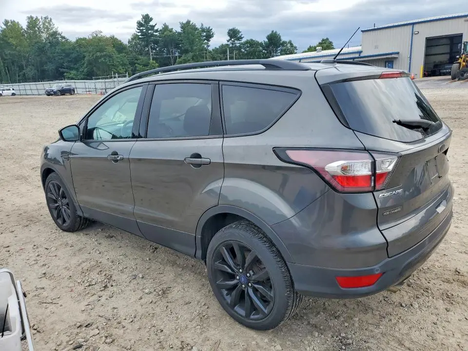 2017 FORD ESCAPE TITANIUM  