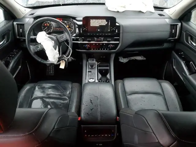 2023 NISSAN PATHFINDER SL  