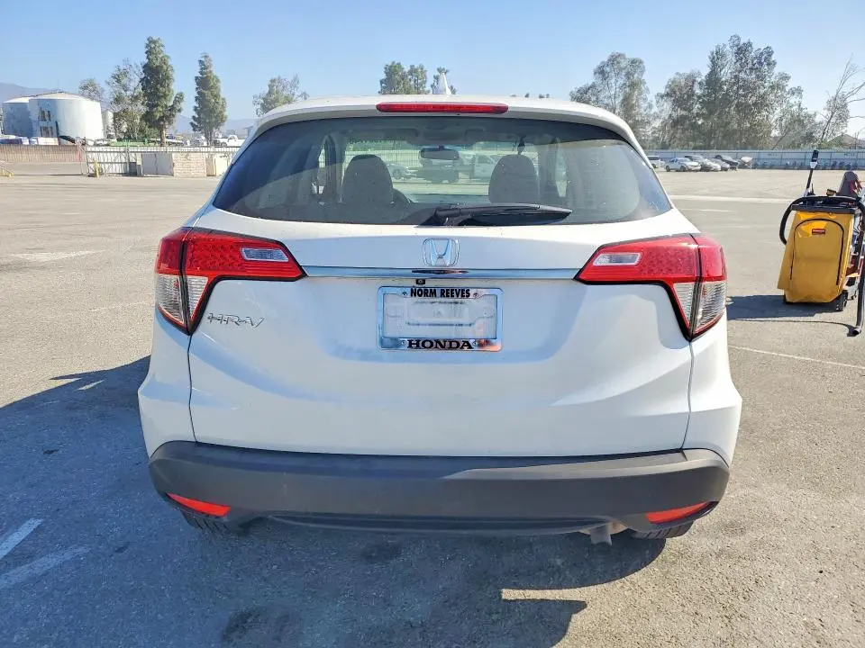 2022 HONDA HR-V LX  