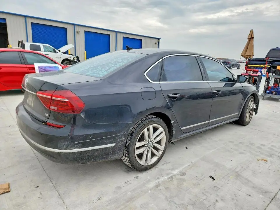 2017 VOLKSWAGEN PASSAT SEL PREMIUM  