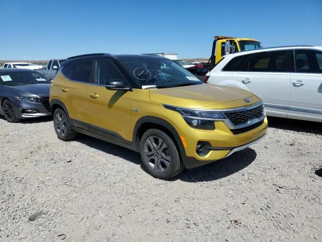 2021 KIA SELTOS S