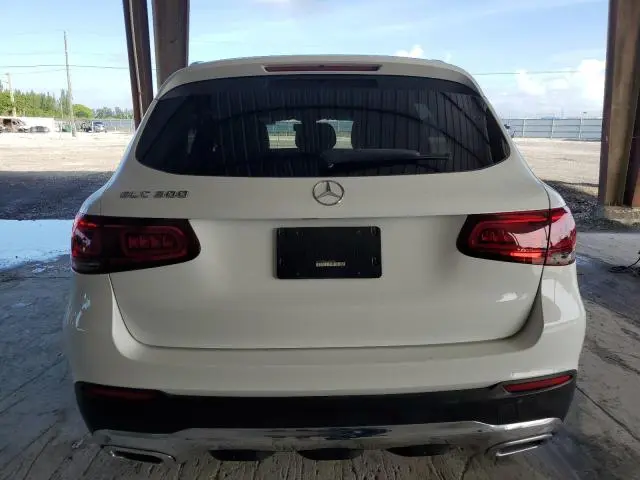 2020 MERCEDES-BENZ GLC 300  