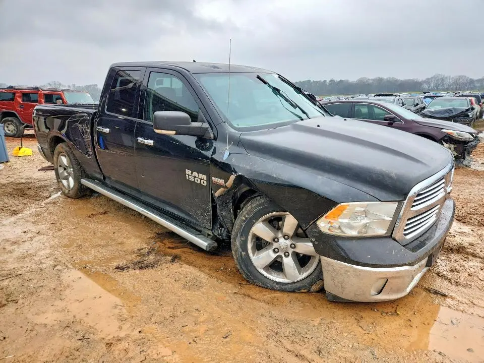 2013 RAM 1500 SLT  