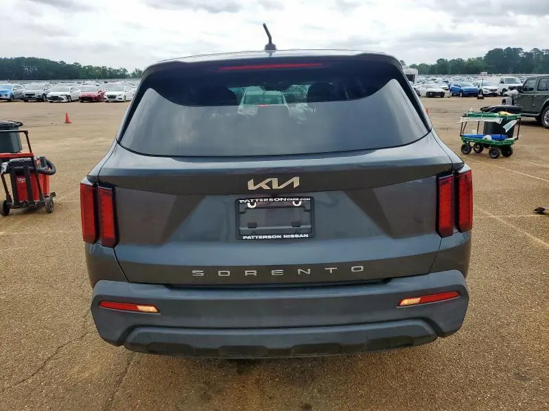 2022 KIA SORENTO LX  