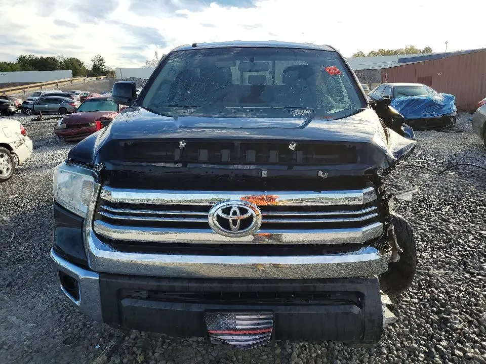 2017 TOYOTA TUNDRA SR5  