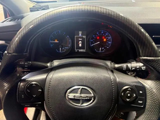 2016 TOYOTA SCION IM   