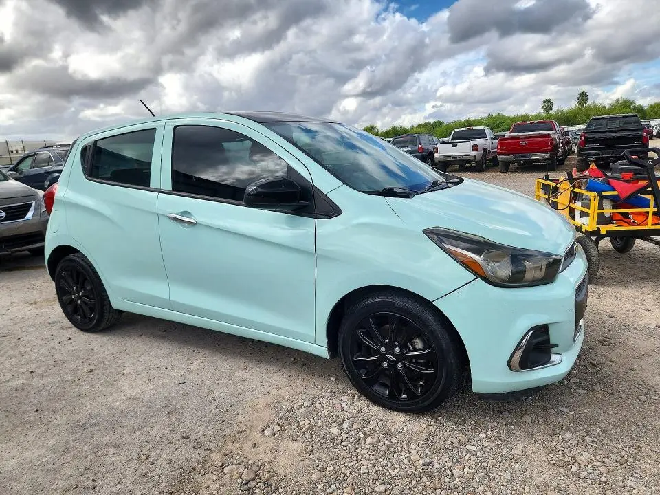 2017 CHEVROLET SPARK 1LT  