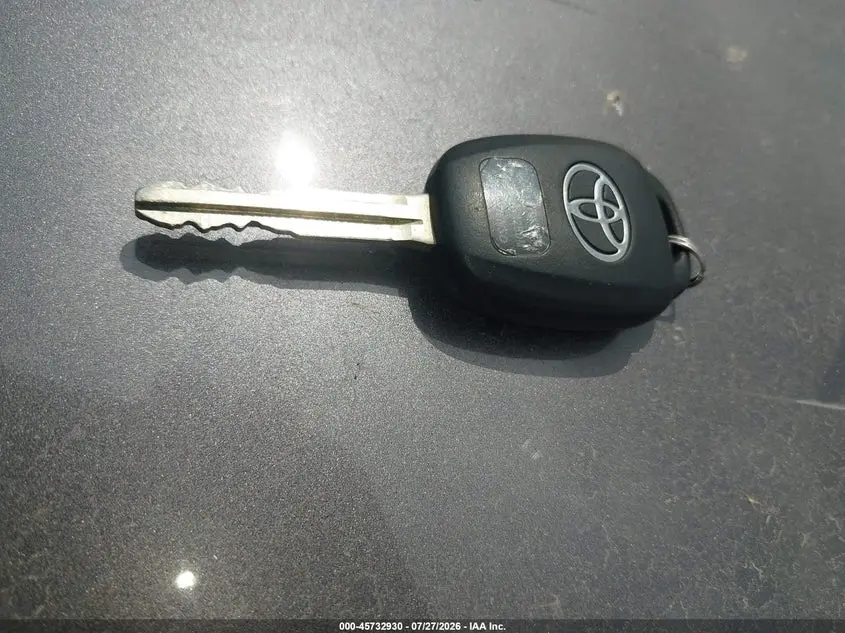 2012 TOYOTA PRIUS C ONE