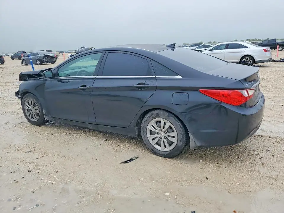 2012 HYUNDAI SONATA GLS  
