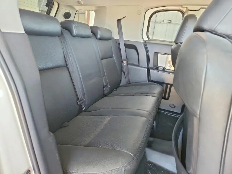 2010 TOYOTA FJ CRUISER BASE  