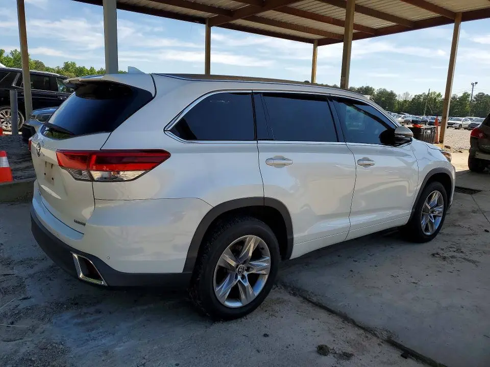 2017 TOYOTA HIGHLANDER LIMITED  