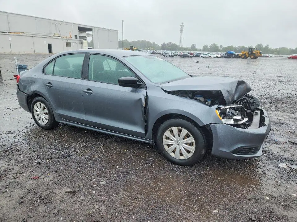 2014 VOLKSWAGEN JETTA BASE  