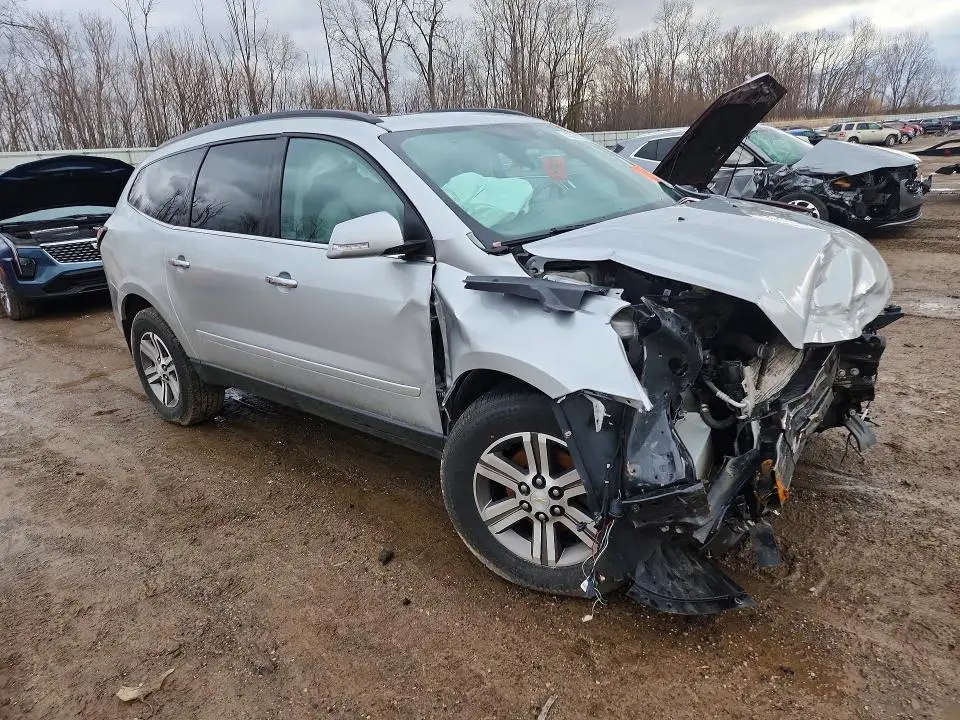 2016 CHEVROLET TRAVERSE LT  