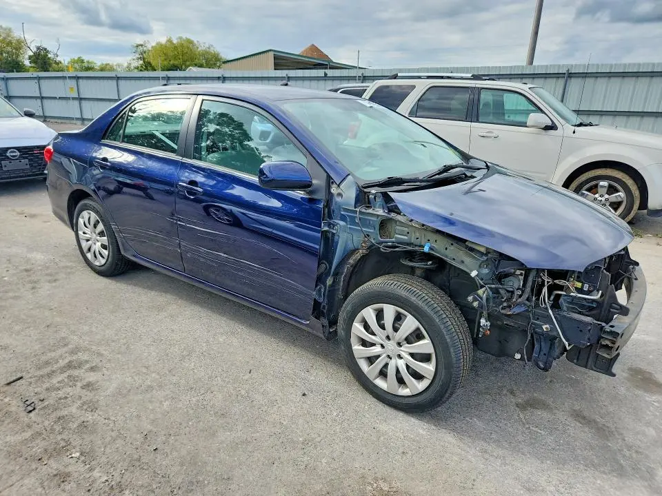 2013 TOYOTA COROLLA LE  