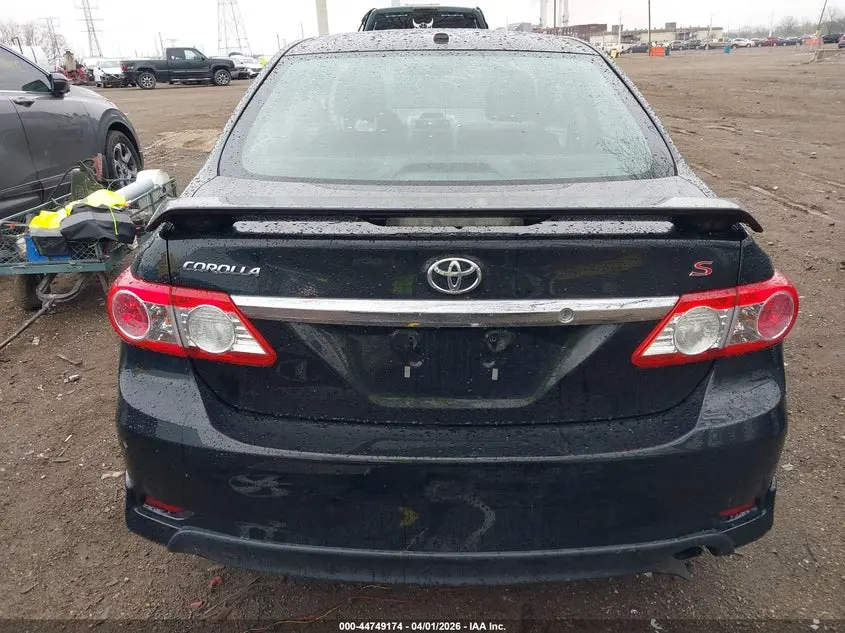 2013 TOYOTA COROLLA S
