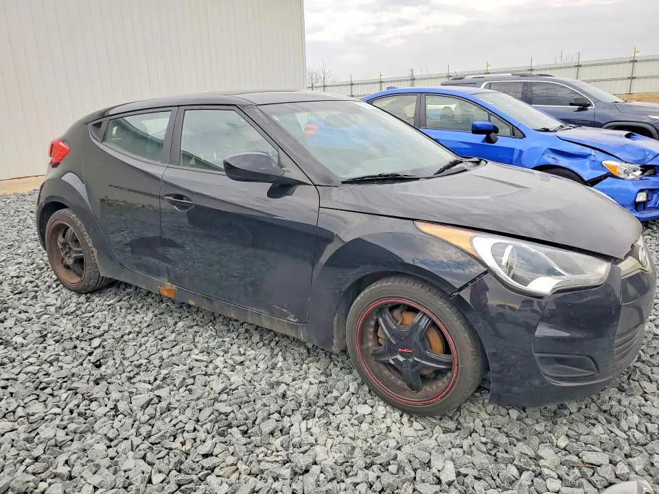 2012 HYUNDAI VELOSTER BASE  