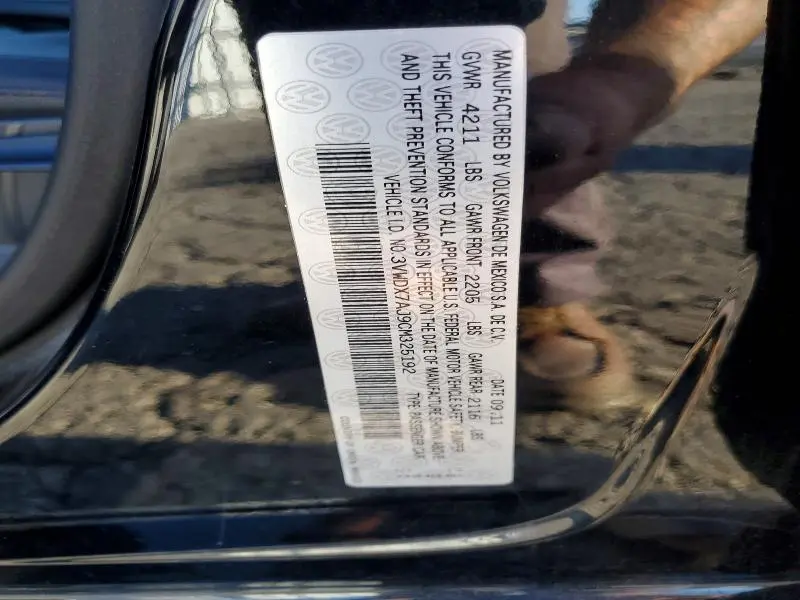 2012 VOLKSWAGEN JETTA SE  