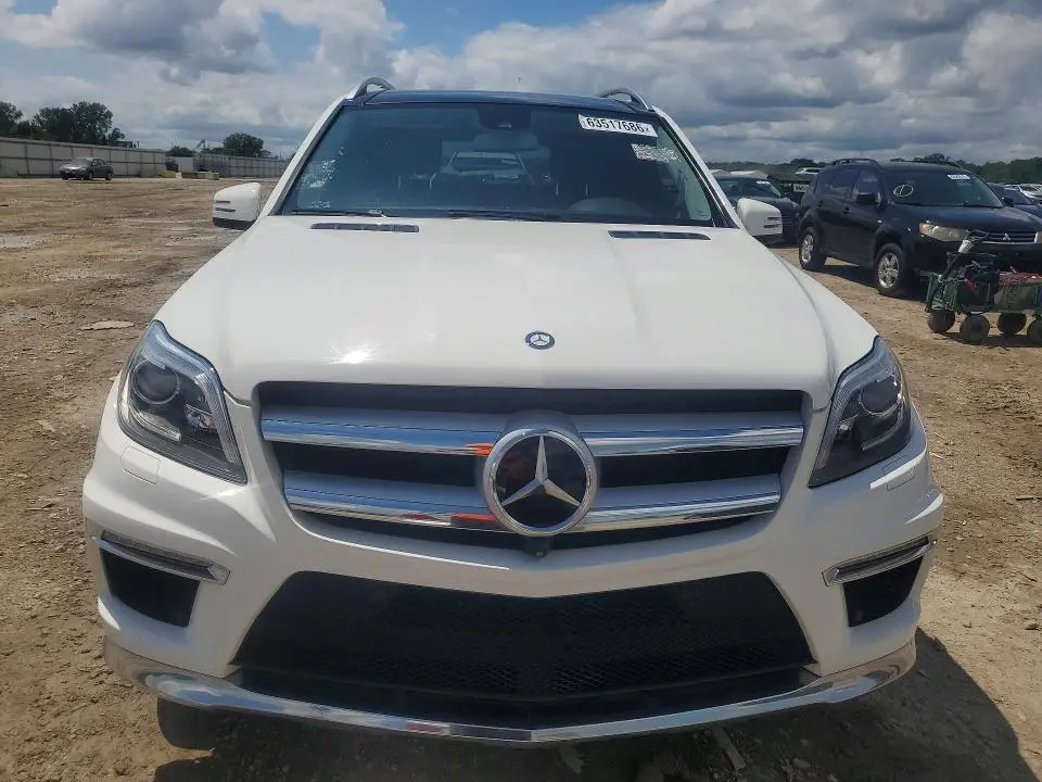 2015 MERCEDES-BENZ GL 550 4MATIC  