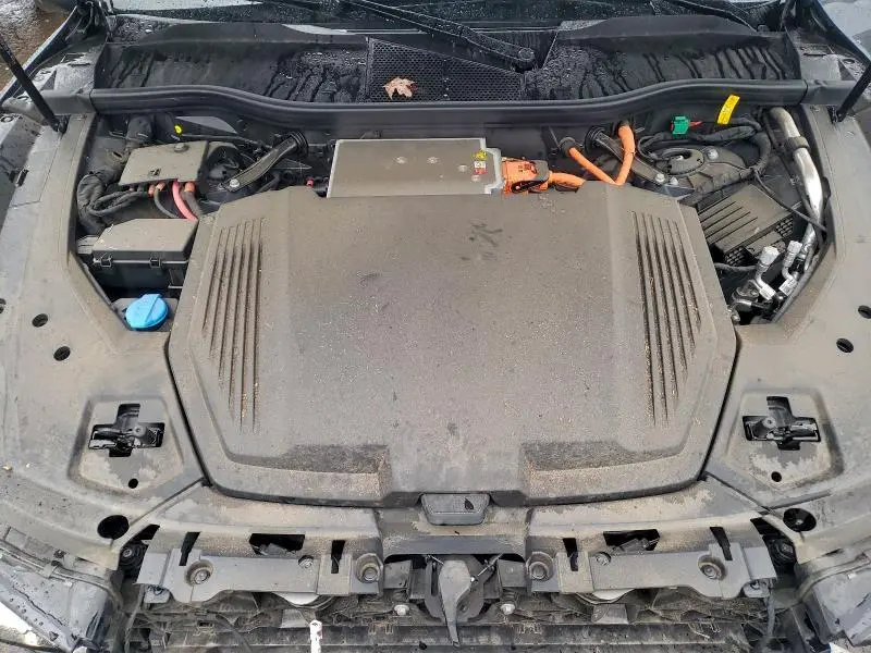 2024 AUDI Q8 E-TRON PRESTIGE  