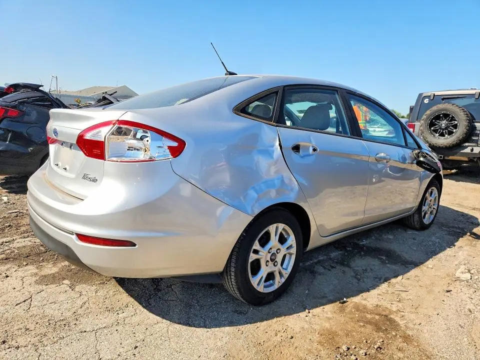2015 FORD FIESTA SE  