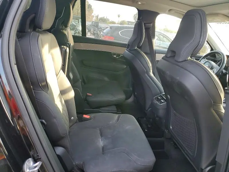 2025 VOLVO XC90 PLUS  
